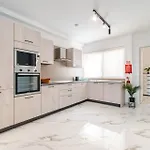 Modern 2br Escape In St Julians By Buena Vista Appartamento *