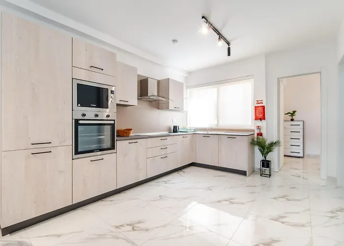 Modern 2br Escape In St Julians شقة *