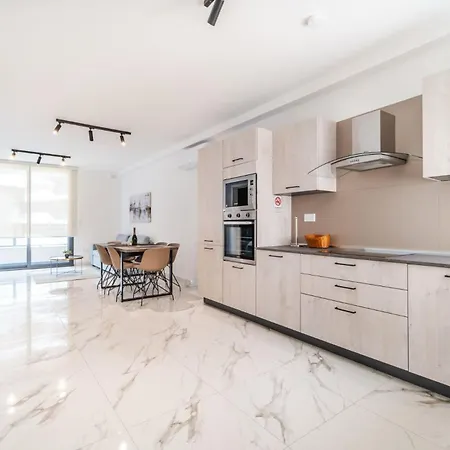 Modern 2br Escape In St Julians By Buena Vista Appartement